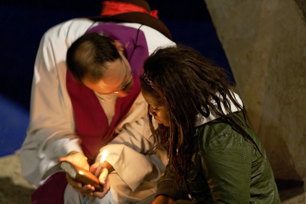 23 avril 2010: Confession pendant la célébration de réconciliation lors du Frat, Bas. Saint Pie X, Lourdes (65), France.