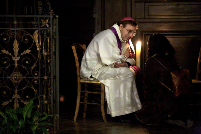 07 mars 2009 : Jérôme BEAU, évêque auxiliaire de Paris, lors de la veillée de réconciliation, égl. Saint-Eustache, Paris (75), France