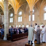 15 août 2010 : Prière universelle lors de la messe du 15 août, Abbaye d'Ourscamp (60), France. August 15, 2010 : mass celebrated at Ourscamp abbey, France.